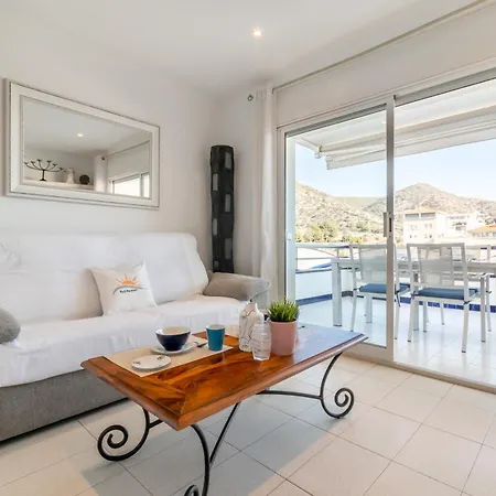 Romantic: Precioso Frente Al Mar Lejlighed *